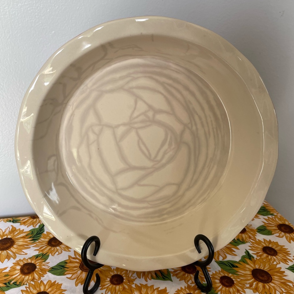 Good Cook Wavy Edge Stoneware Pie Plate